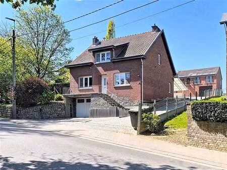 maison à rénover avec hangar
