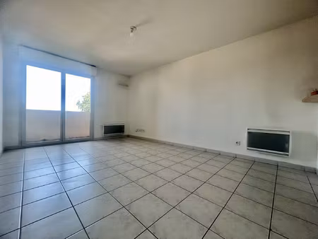 toulouse  croix de pierre  t2 récent de 42 m2 avec parking