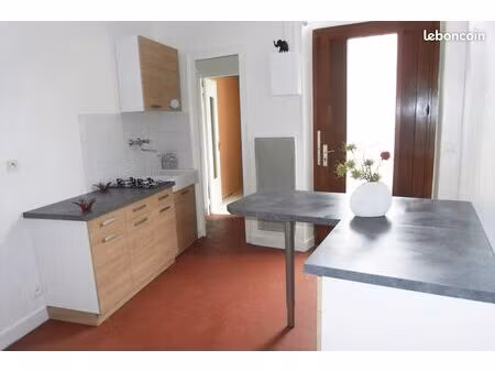 f1 auxerre centre quartier arquebuse proche espe