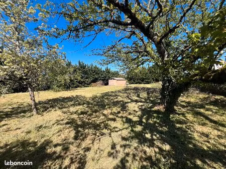 terrain 1184 m² saint jory