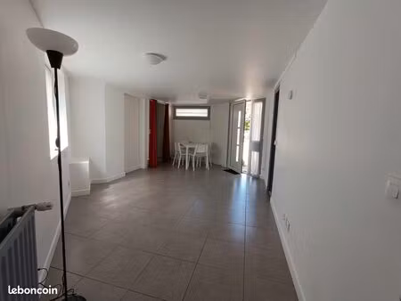 t2 bis meublé à quelques pas de la plage du cormier