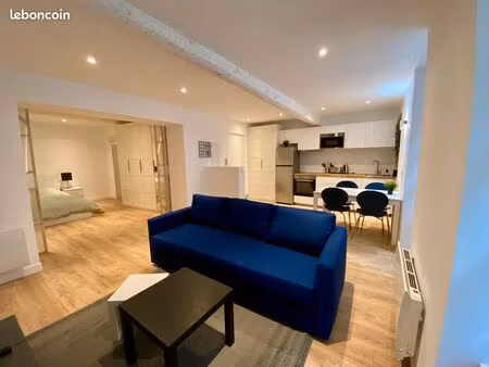 superbe t2 meublé au cœur de l’écusson – calme & confort moderne