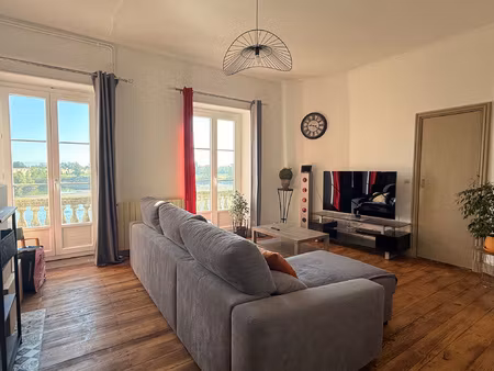 appartement spacieux avec jolie vue sur le rhône