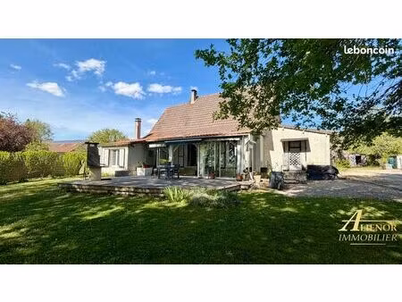 propriété 5 pièces 119 m²