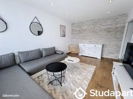 chambre 1 pièce 12 m²