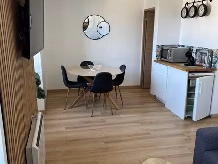 t2 entièrement rénové paramé pour étudiant proche mer et centre