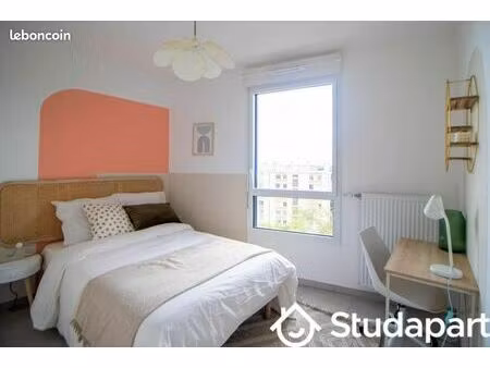 chambre 1 pièce 12 m²