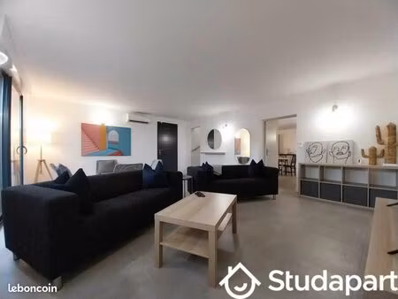 chambre 1 pièce 13 m²