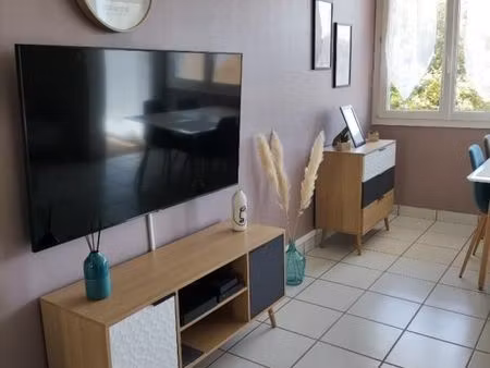 chambre 1 pièce 14 m²