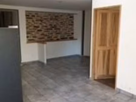 t2 avec terrasse centre village magrin