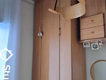 chambre 1 pièce 14 m²