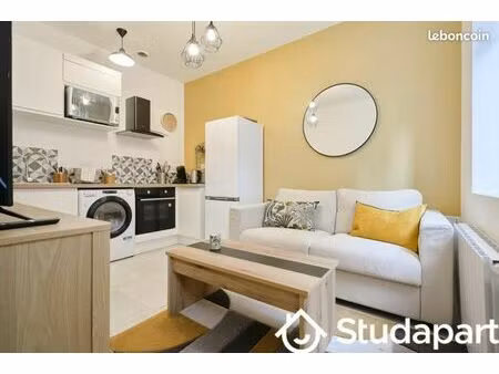 chambre 1 pièce 9 m²