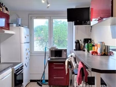 chambre 1 pièce 12 m²