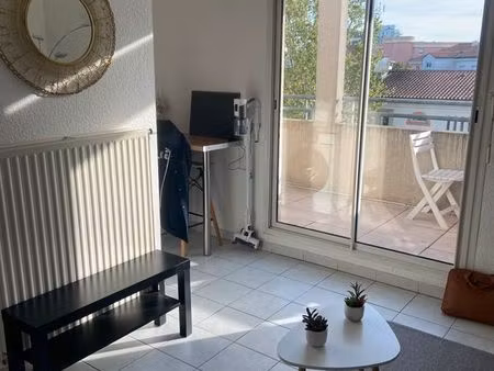 studio meublé port marianne