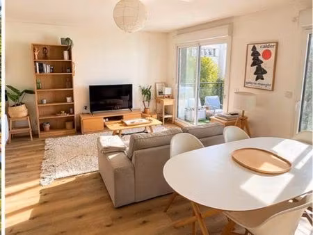 t2 meublé 46m2 avec terrasse + garage – nantes schuman