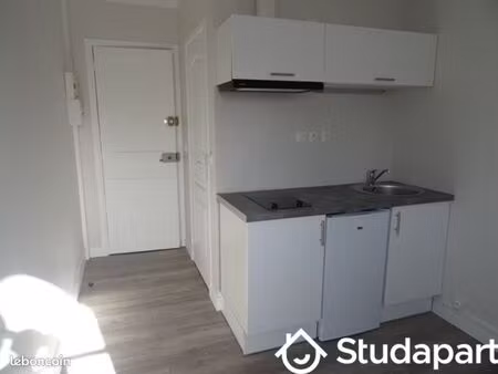 appartement 1 pièce 11 m²