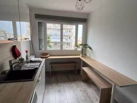 chambre 1 pièce 11 m²