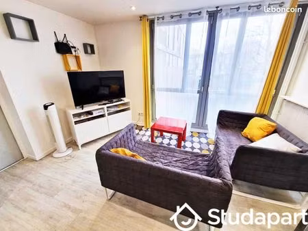 chambre 1 pièce 9 m²