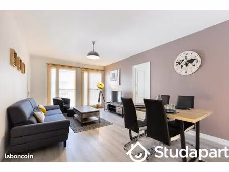 chambre 1 pièce 11 m²