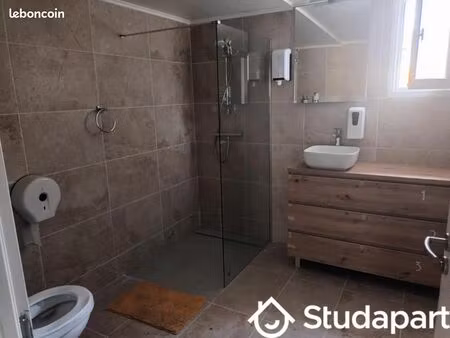 chambre 1 pièce 16 m²