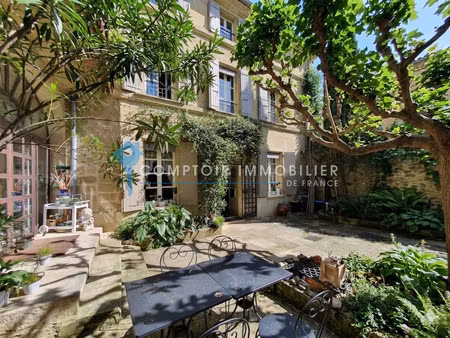 a vendre gard (30) - grande maison de charme avec cour dans