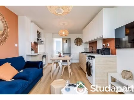 chambre 1 pièce 11 m²