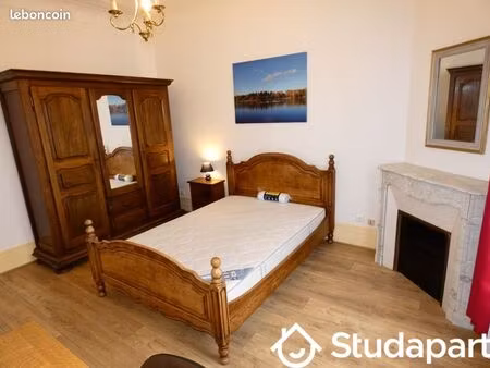 chambre 1 pièce 12 m²