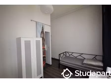chambre 1 pièce 28 m²