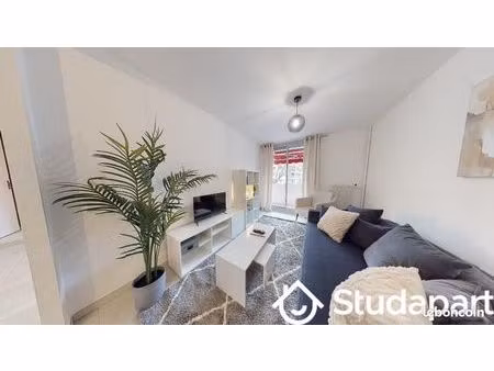 chambre 1 pièce 13 m²