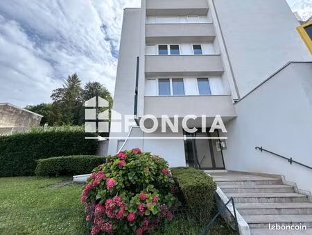 studio 1 pièce 25 m²