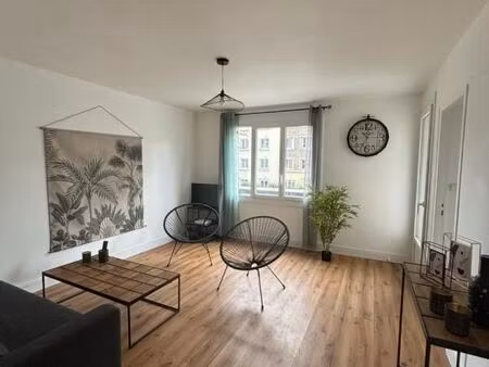 chambre 1 pièce 12 m²