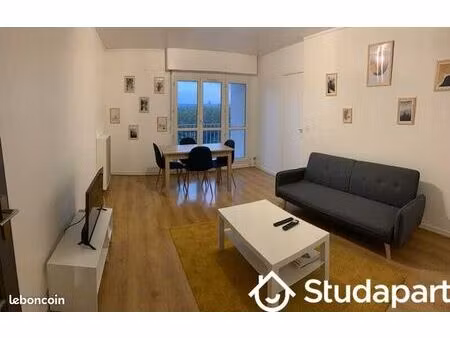 chambre 1 pièce 96 m²