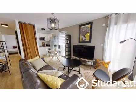 chambre 1 pièce 11 m²