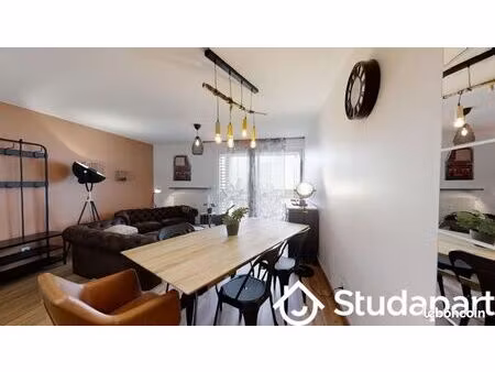 chambre 1 pièce 13 m²