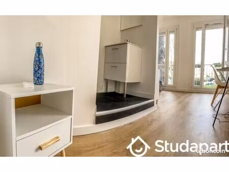 chambre 1 pièce 13 m²