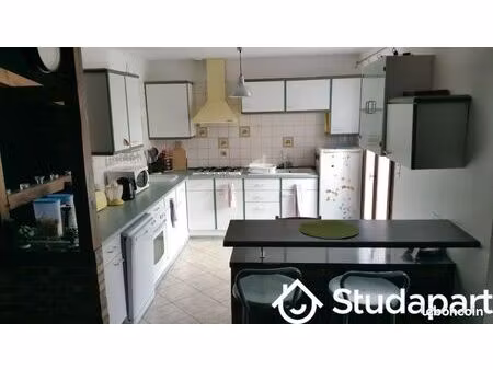 chambre 1 pièce 9 m²