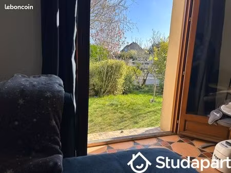 chambre 1 pièce 25 m²