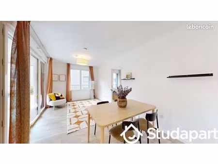 chambre 1 pièce 14 m²