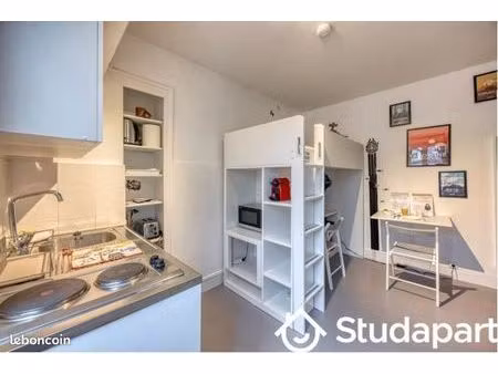 appartement 1 pièce 10 m²