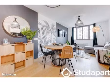 chambre 1 pièce 11 m²