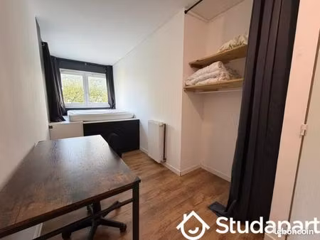 chambre 1 pièce 12 m²