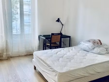 chambre 1 pièce 18 m²