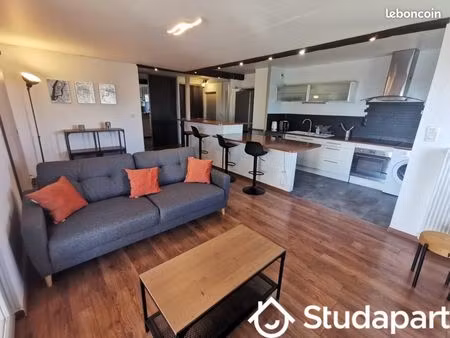 chambre 1 pièce 11 m²