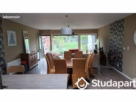 chambre 1 pièce 9 m²