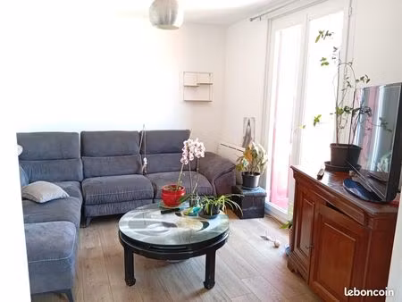 appartement lumineux + balcon terrasse