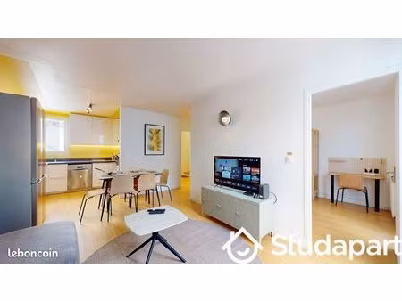 chambre 1 pièce 12 m²