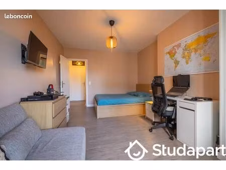 chambre 1 pièce 15 m²