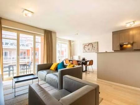 appartement à louer à etterbeek € 1.750 (lnmls) - skyline renting | zimmo