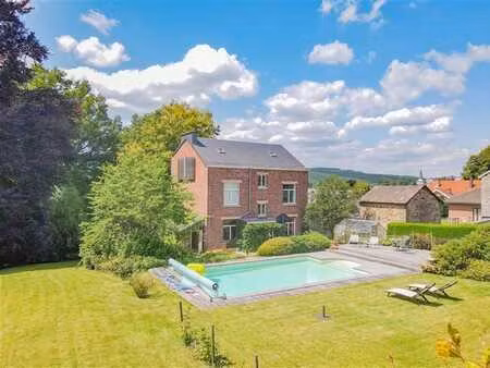splendide maison bourgeoise 4 ch avec piscine sur + de 14 a