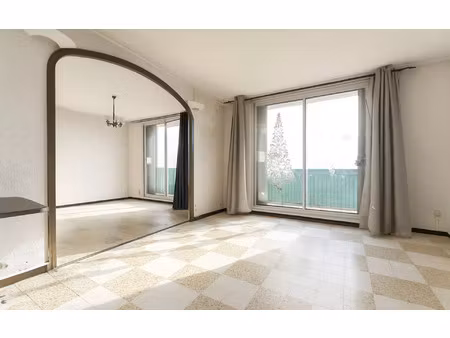 appartement nîmes 55 m² t-2 à vendre  79 000 €